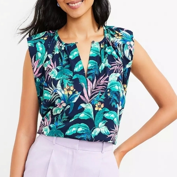 NEW! LOFT Tropical Floral V-neck Blouse Top Large. - Picture 1 of 3